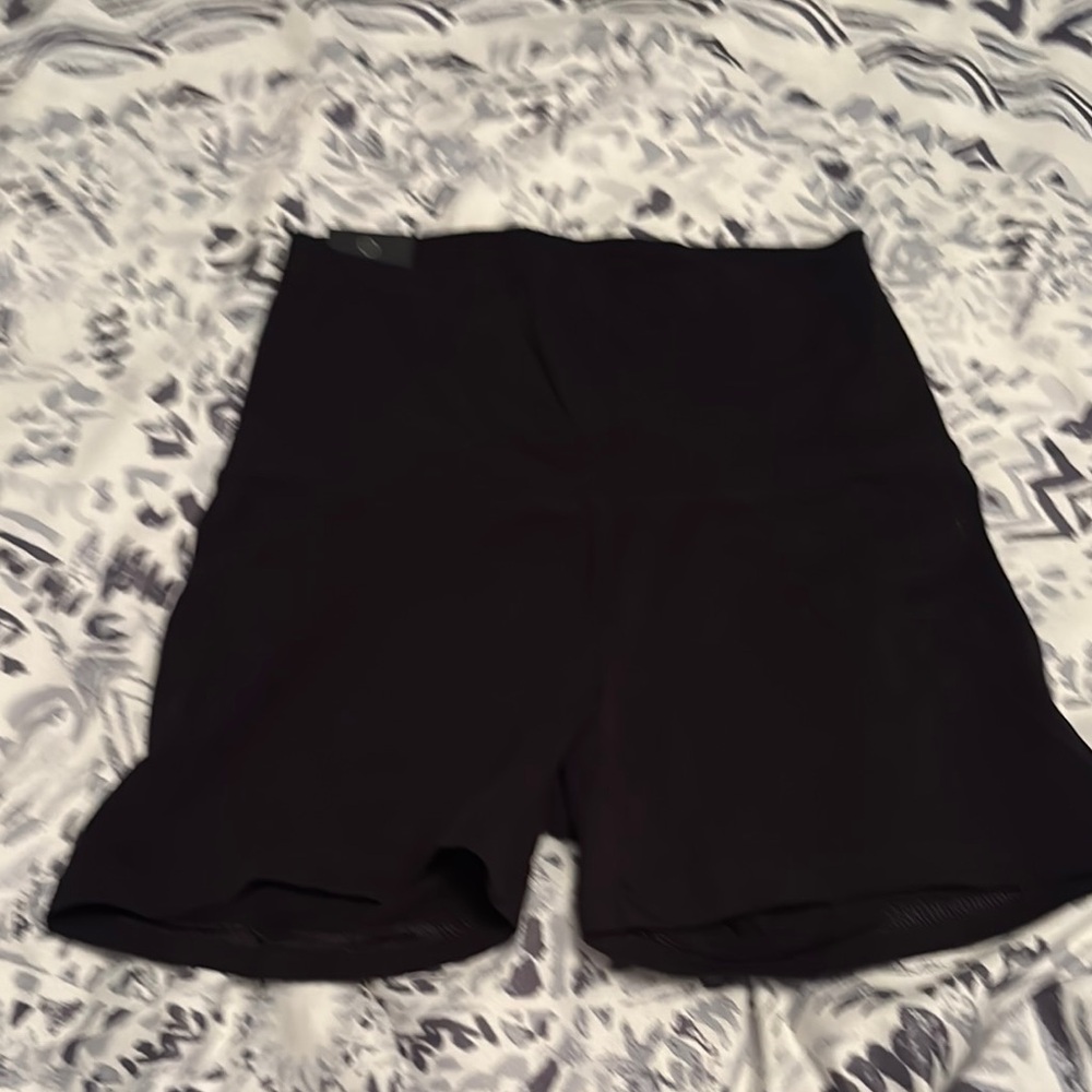 TNA chill atmosphere shorts